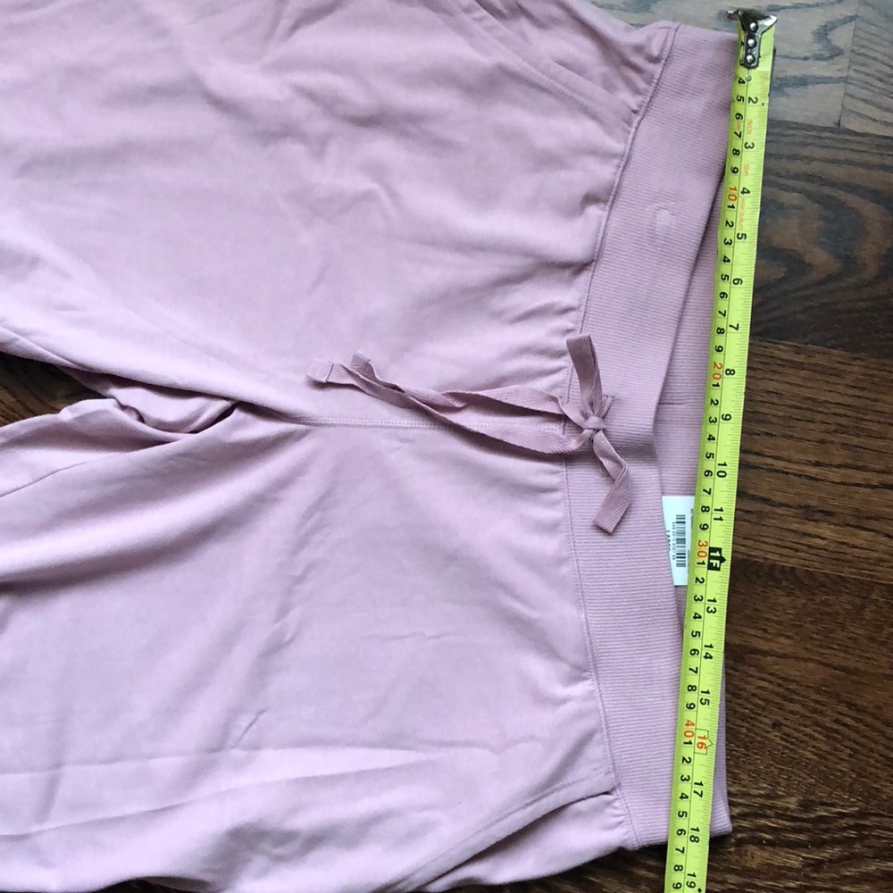 Xersion Side Ruched Jogger Pant - Picture 3 of 4